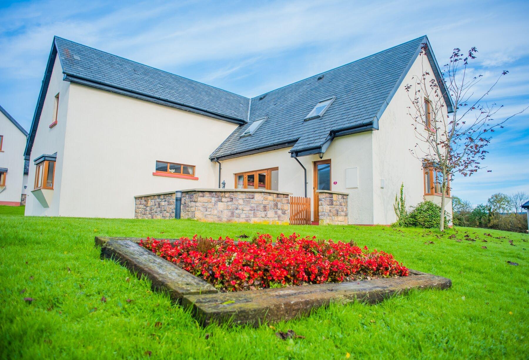 East Clare Golf Village Bodyke Extérieur photo